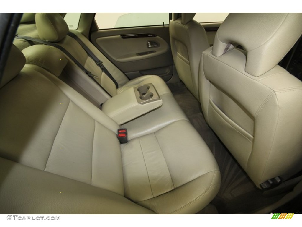 2004 S40 1.9T - Black Sapphire Metallic / Light Taupe photo #28