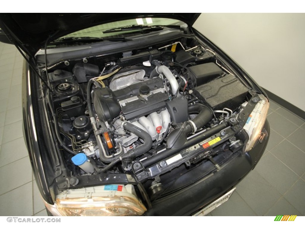 2004 S40 1.9T - Black Sapphire Metallic / Light Taupe photo #34