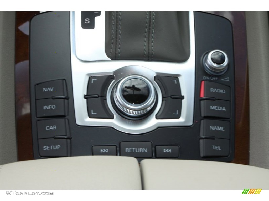 2013 Audi Q7 3.0 TFSI quattro Controls Photo #70328229