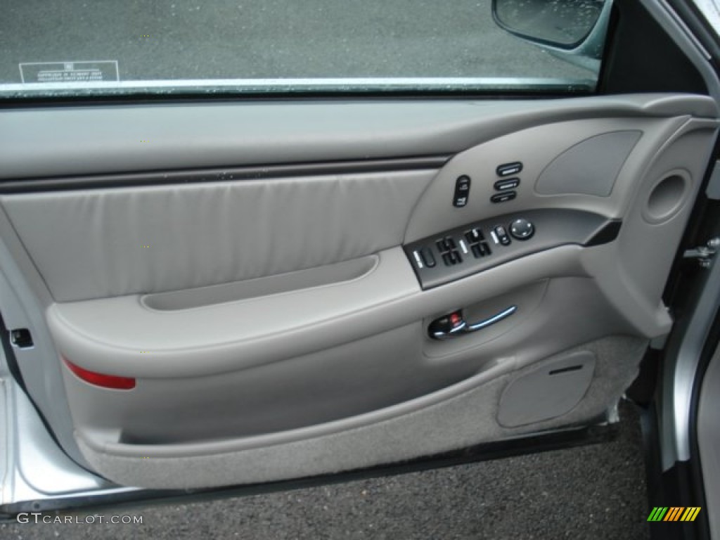 2000 Buick Park Avenue Ultra Medium Gray Door Panel Photo #70328427