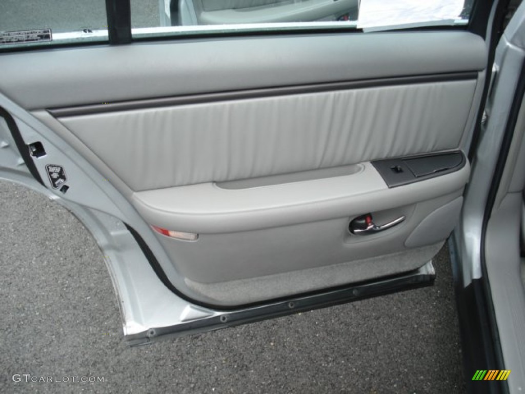 2000 Buick Park Avenue Ultra Door Panel Photos