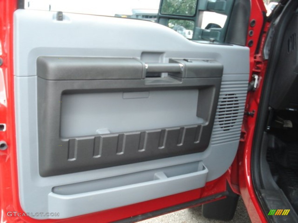 2012 F550 Super Duty XL Regular Cab 4x4 Chassis - Vermillion Red / Steel photo #12