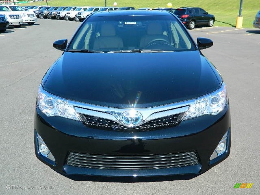 2012 Camry Hybrid XLE - Attitude Black Metallic / Ivory photo #8