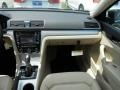 Black - Passat 2.5L SE Photo No. 10