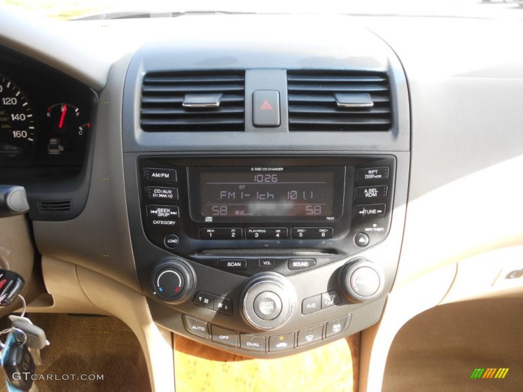 2005 Honda Accord Hybrid Sedan Controls Photo #70339170