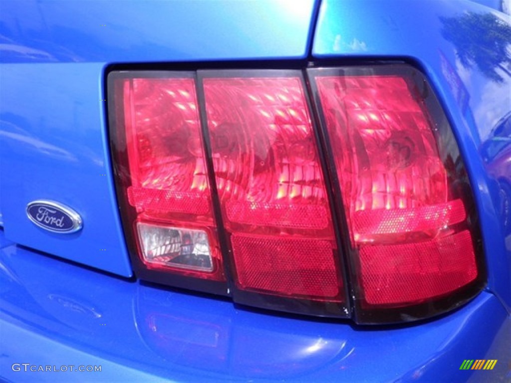 2000 Mustang V6 Coupe - Bright Atlantic Blue Metallic / Dark Charcoal photo #14