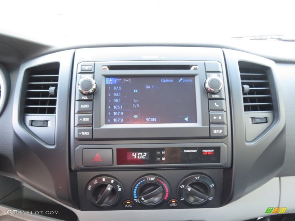 2013 Toyota Tacoma Regular Cab Controls Photo #70342452