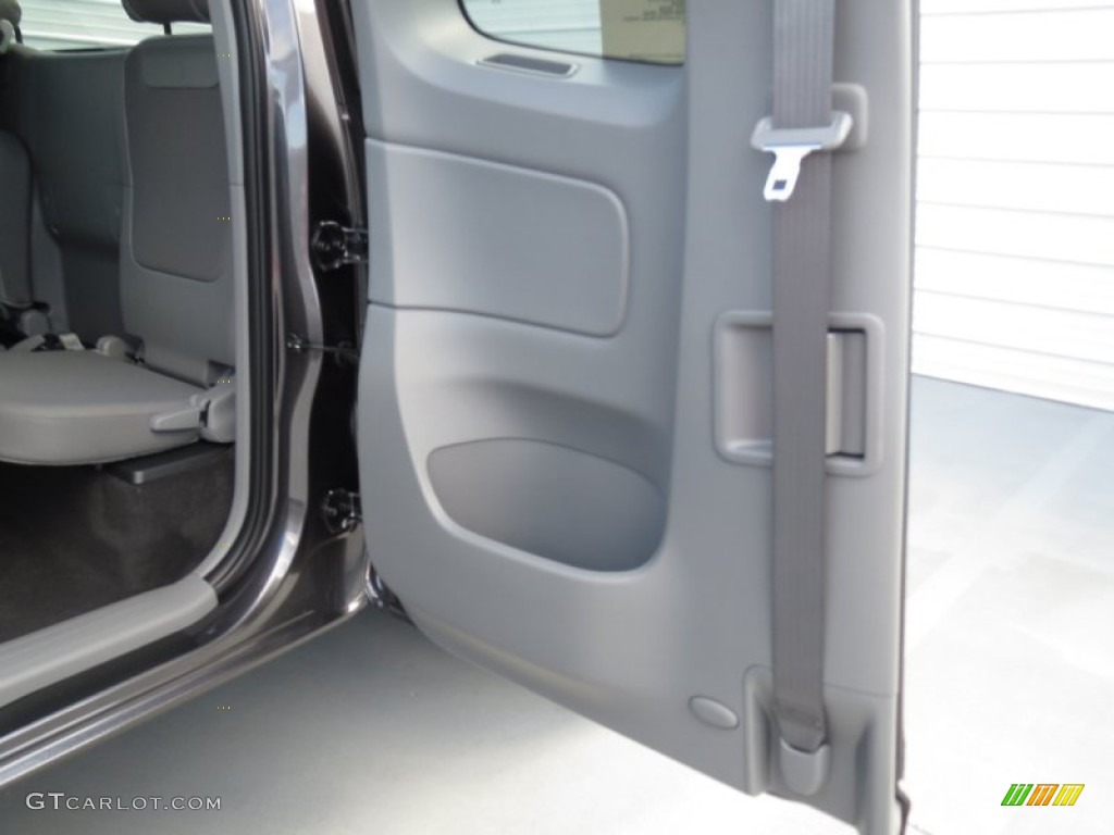 2013 Toyota Tacoma Access Cab 4x4 Graphite Door Panel Photo #70342668