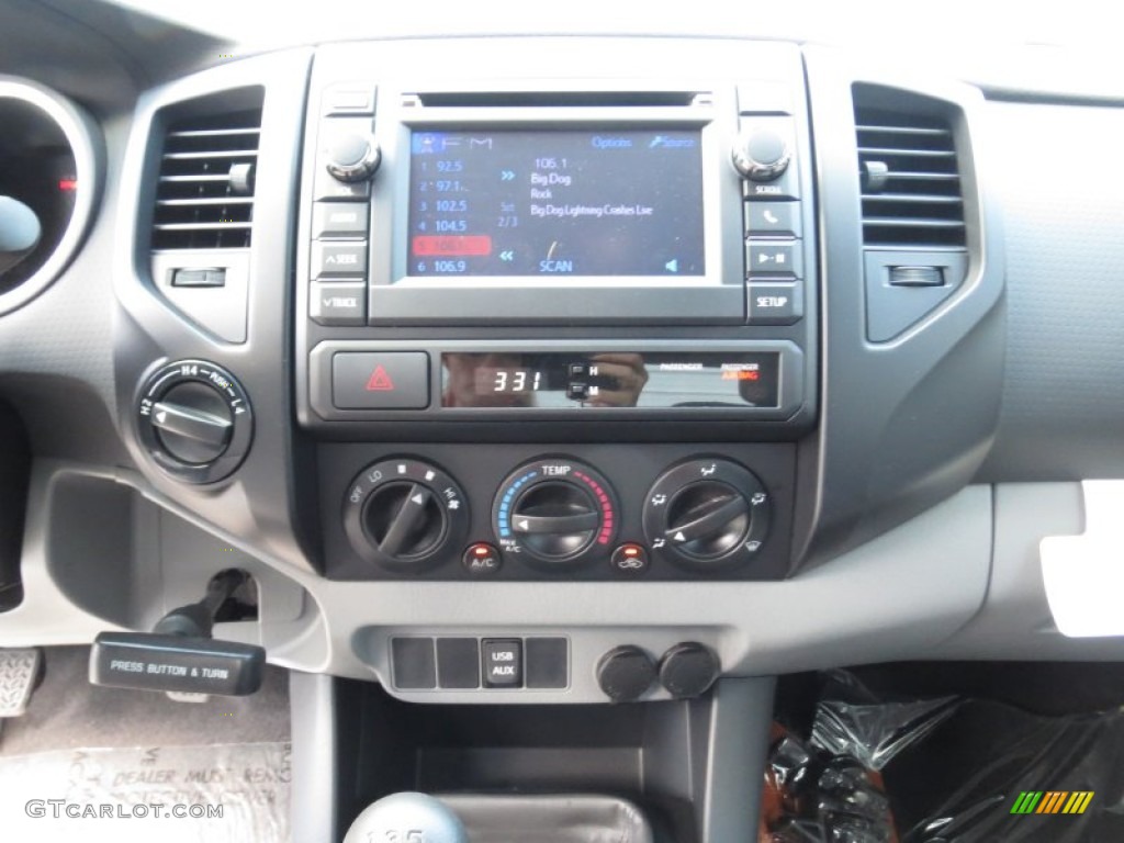 2013 Toyota Tacoma Access Cab 4x4 Graphite Dashboard Photo #70342728