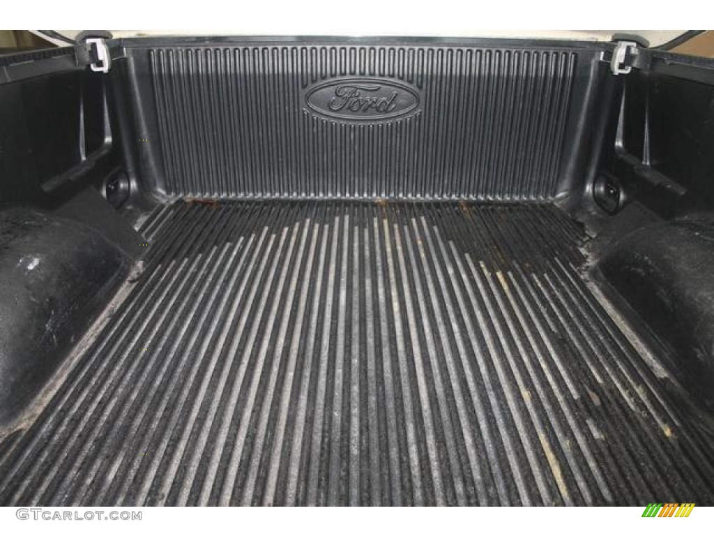 2004 F150 Lariat SuperCab 4x4 - Oxford White / Black photo #25
