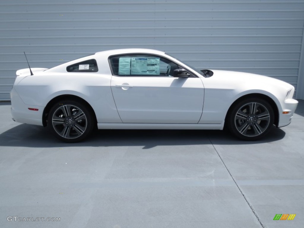 Performance White 2013 Ford Mustang V6 Coupe Exterior Photo #70344535