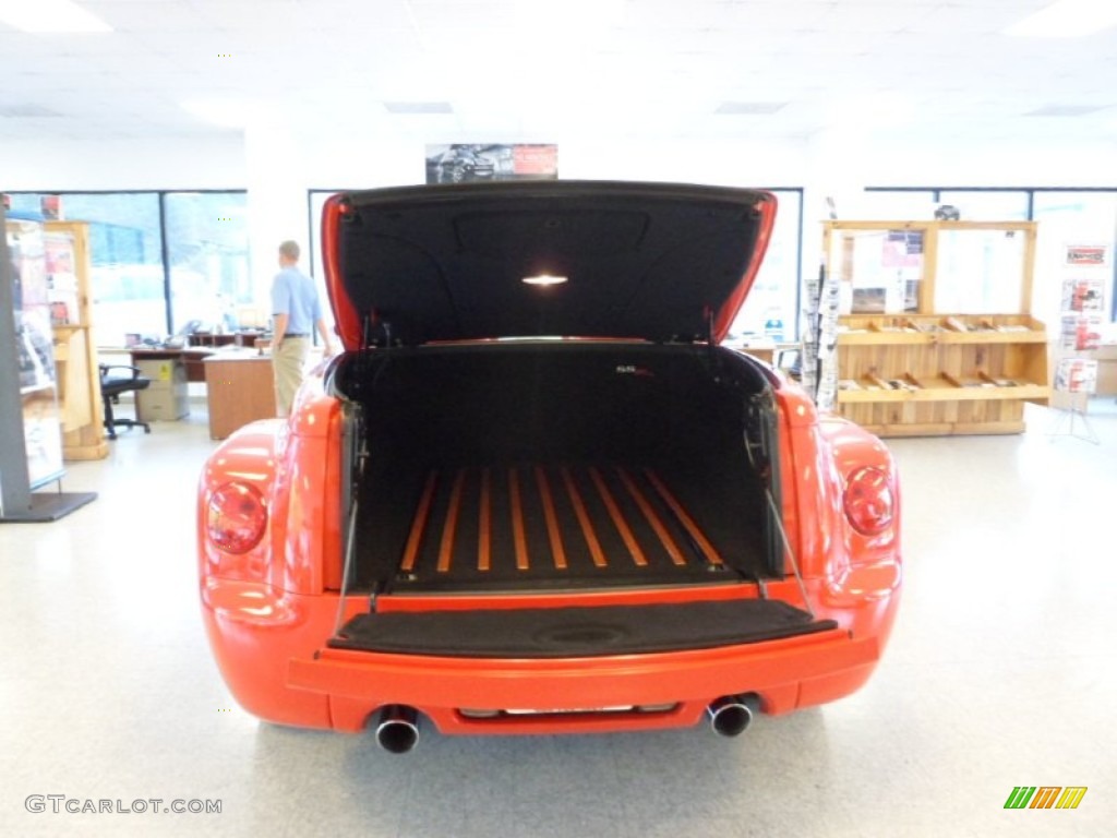 2003 Chevrolet SSR Standard SSR Model Trunk Photo #70344585