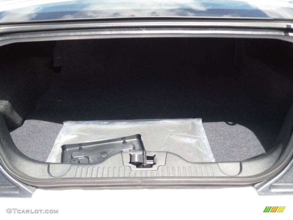 2013 Ford Mustang V6 Coupe Trunk Photo #70344606
