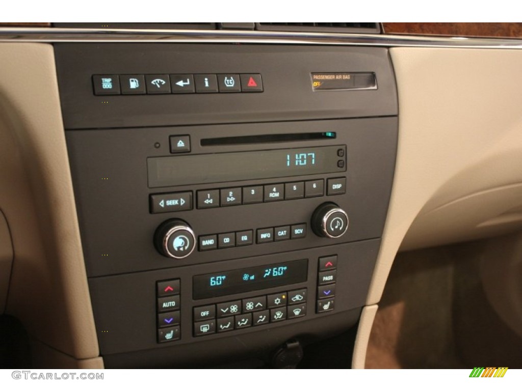 2006 Buick LaCrosse CXS Controls Photo #70347383