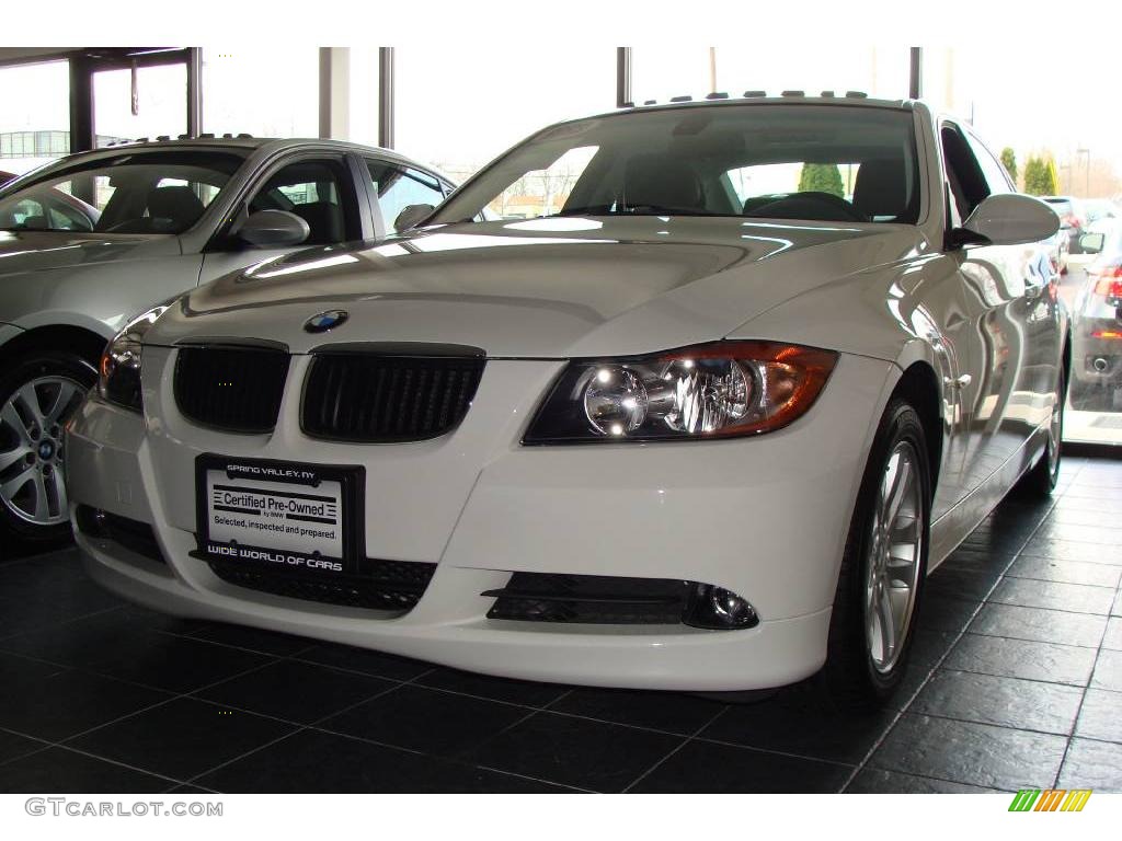 2006 3 Series 325i Sedan - Alpine White / Black photo #1