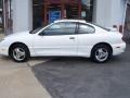Summit White - Sunfire Coupe Photo No. 3