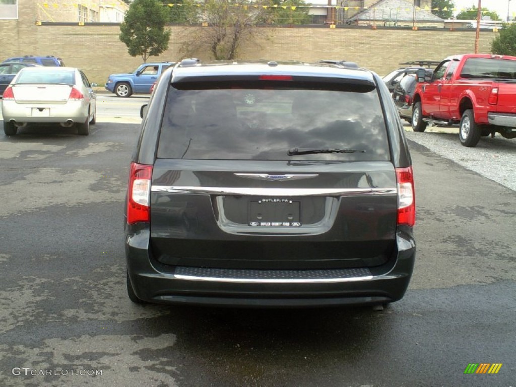 2011 Town & Country Touring - Dark Charcoal Pearl / Black/Light Graystone photo #7