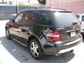 Black - ML 350 4Matic Photo No. 4