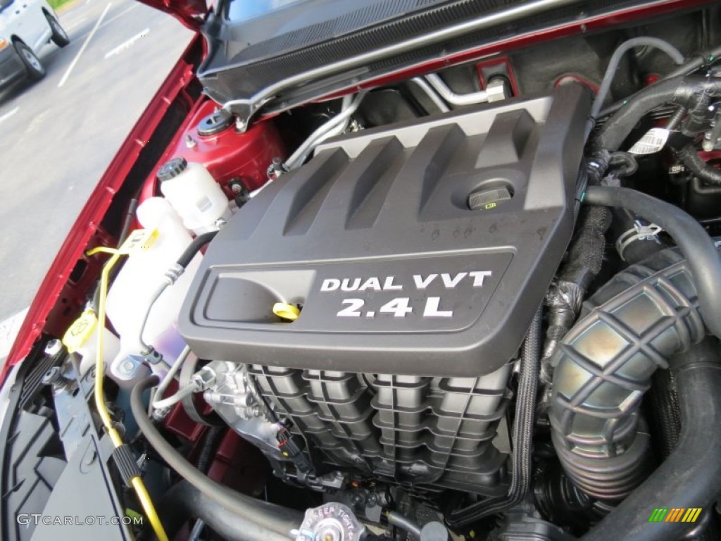 2013 Chrysler 200 S Sedan 2.4 Liter DOHC 16-Valve Dual VVT 4 Cylinder Engine Photo #70353817