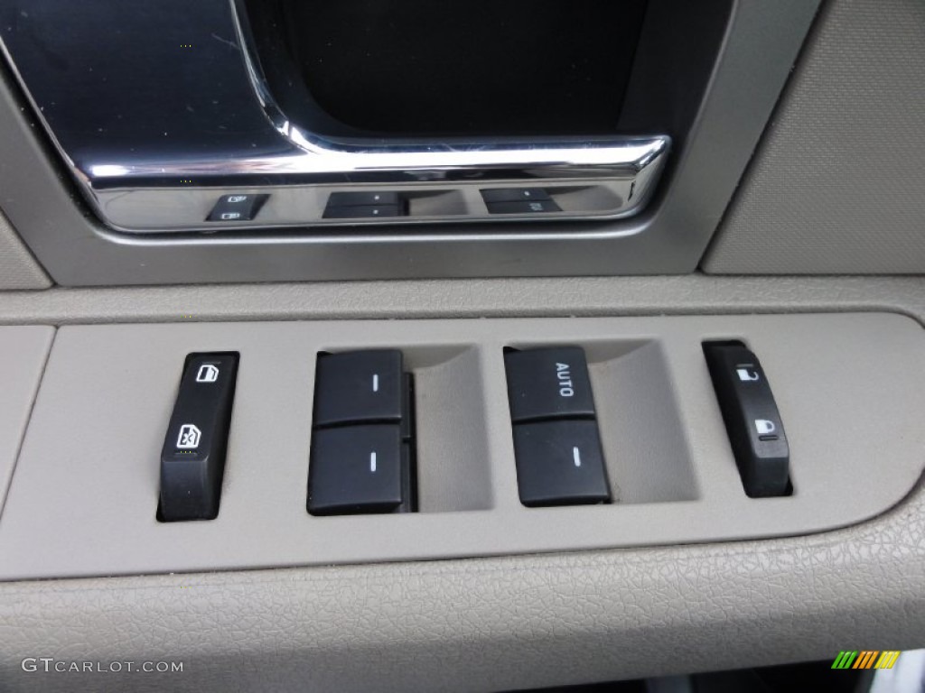 2010 Ford F150 STX SuperCab 4x4 Controls Photo #70354611