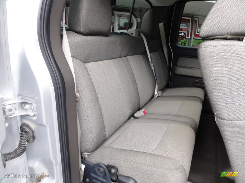 2010 F150 STX SuperCab 4x4 - Ingot Silver Metallic / Medium Stone photo #20
