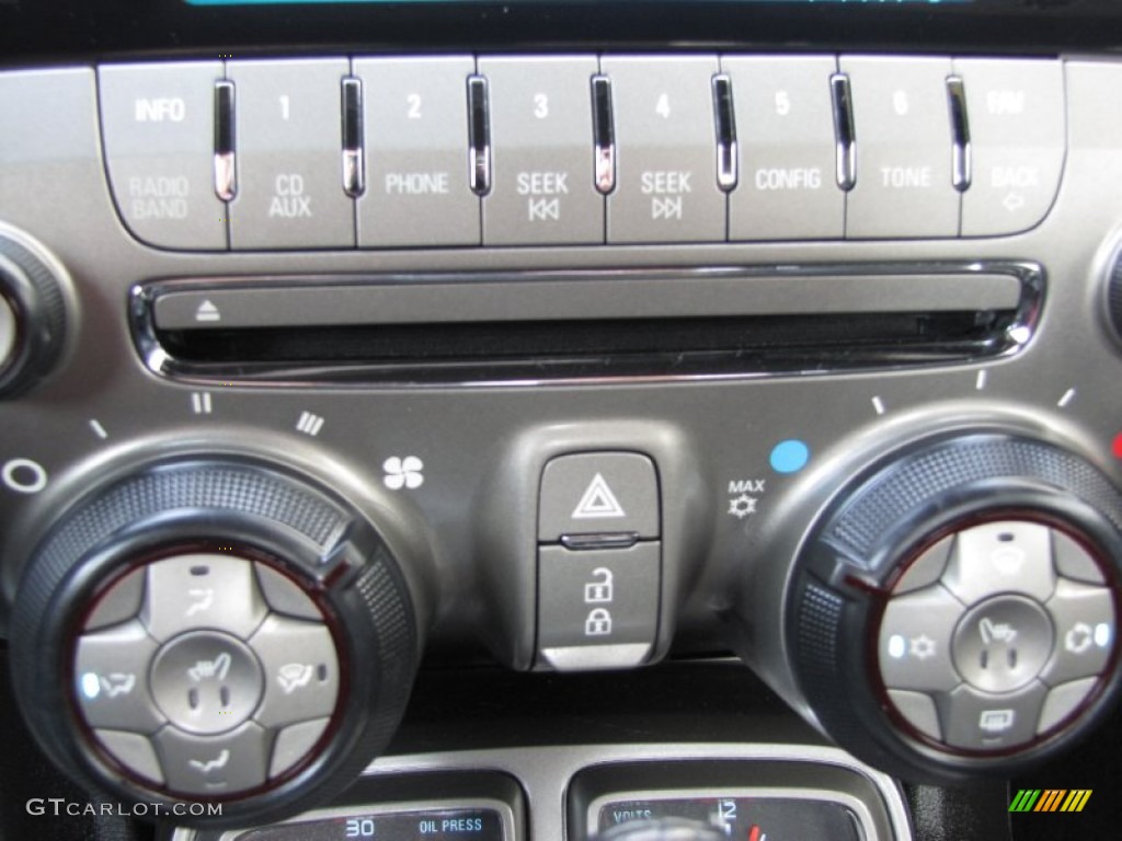 2010 Chevrolet Camaro LT/RS Coupe Controls Photo #70356252