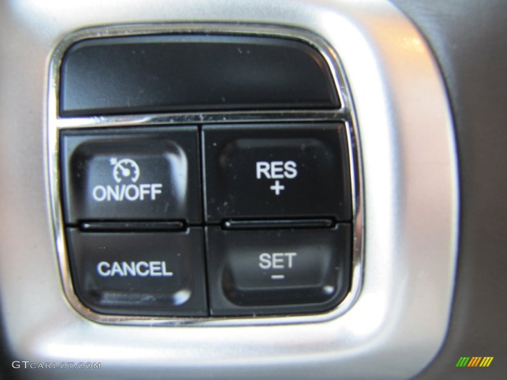 2011 Dodge Durango Express 4x4 Controls Photo #70356442