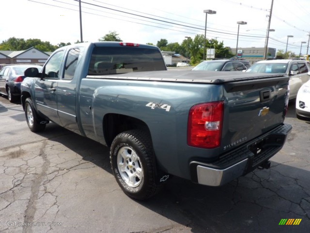 2008 Silverado 1500 LT Extended Cab 4x4 - Blue Granite Metallic / Ebony photo #5