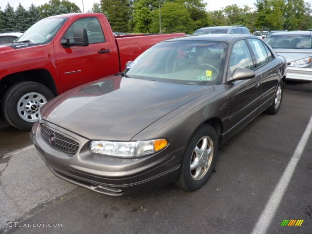 Dark Bronzemist Metallic 2002 Buick Regal LS Exterior Photo #70358445