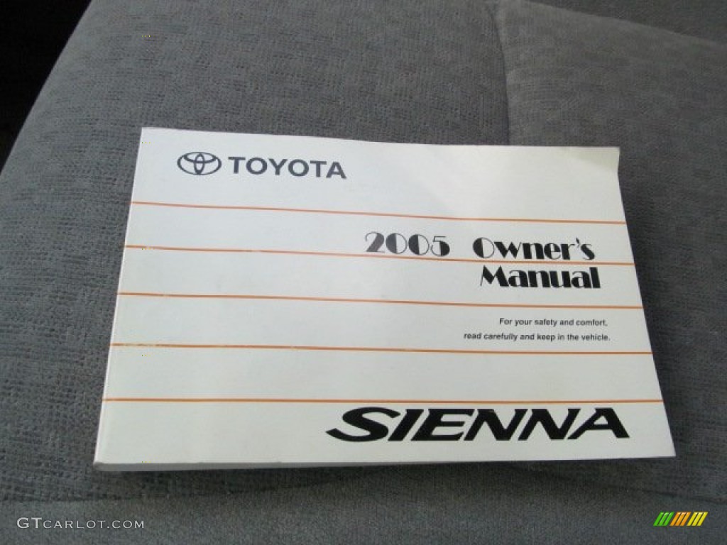 2005 Toyota Sienna CE Books/Manuals Photo #70360671