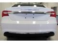 Bright White - 200 Touring Photo No. 4