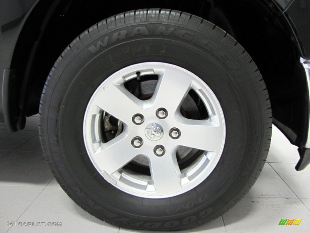 2012 Ram 1500 SLT Quad Cab 4x4 - Black / Dark Slate Gray/Medium Graystone photo #27