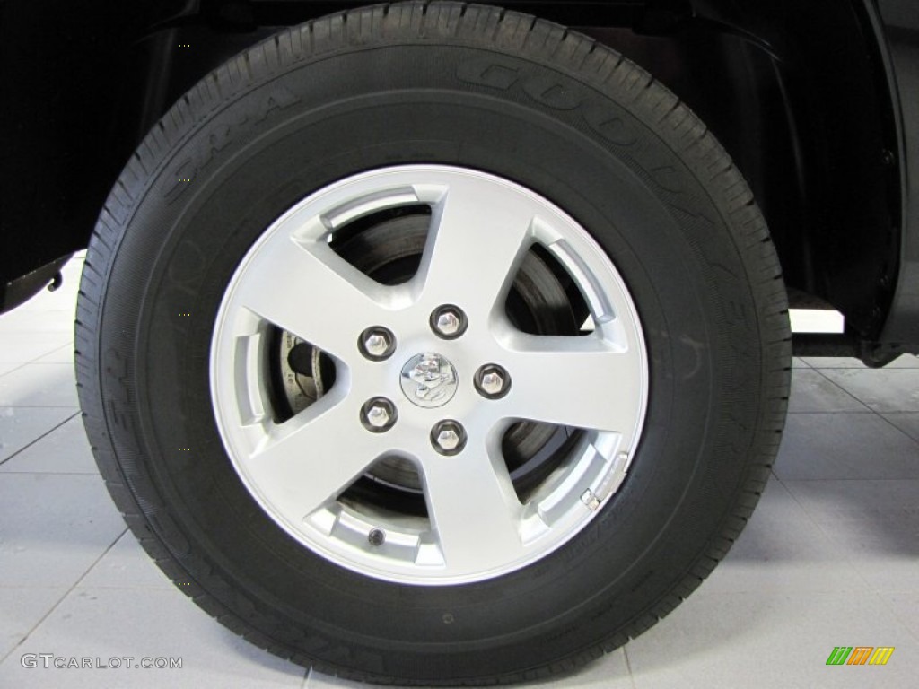 2012 Ram 1500 SLT Quad Cab 4x4 - Black / Dark Slate Gray/Medium Graystone photo #28