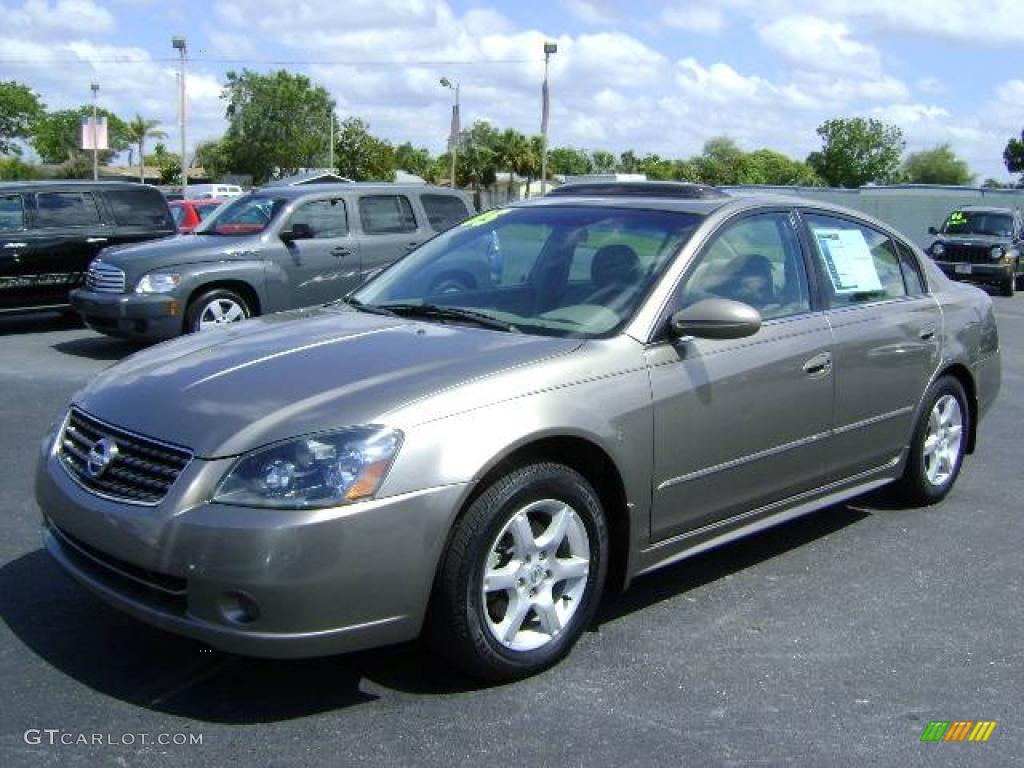 2005 Altima 2.5 S - Polished Pewter Metallic / Frost Gray photo #1