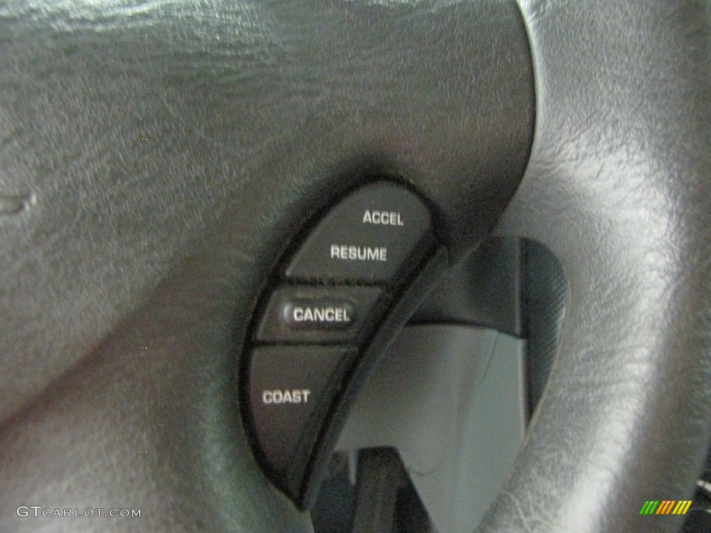2005 Dodge Caravan SXT Controls Photo #70363699