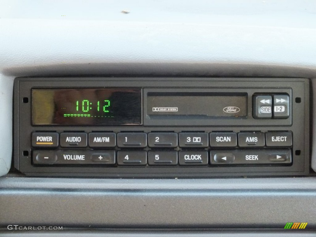 1995 Ford F150 XL Regular Cab 4x4 Audio System Photos