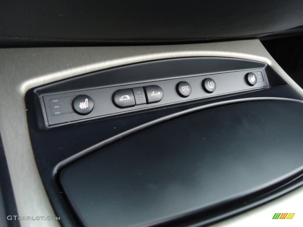 2005 BMW Z4 2.5i Roadster Controls Photo #70366716