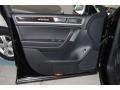 Black - Touareg TDI Executive 4XMotion Photo No. 10