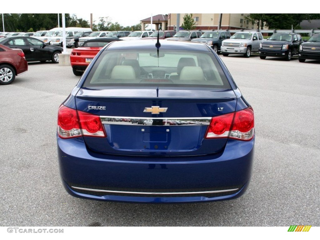 2013 Cruze LT/RS - Blue Topaz Metallic / Cocoa/Light Neutral photo #12
