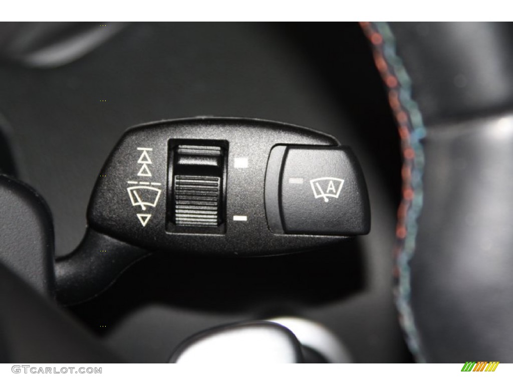 2008 BMW M6 Coupe Controls Photo #70370439