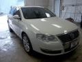 Candy White - Passat Komfort Sedan Photo No. 1