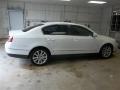 Candy White - Passat Komfort Sedan Photo No. 2