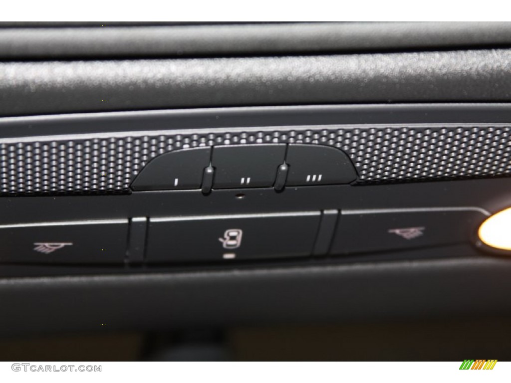 2008 TT 2.0T Roadster - Light Silver Metallic / Black photo #26