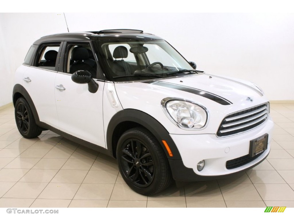 Light White Mini Cooper