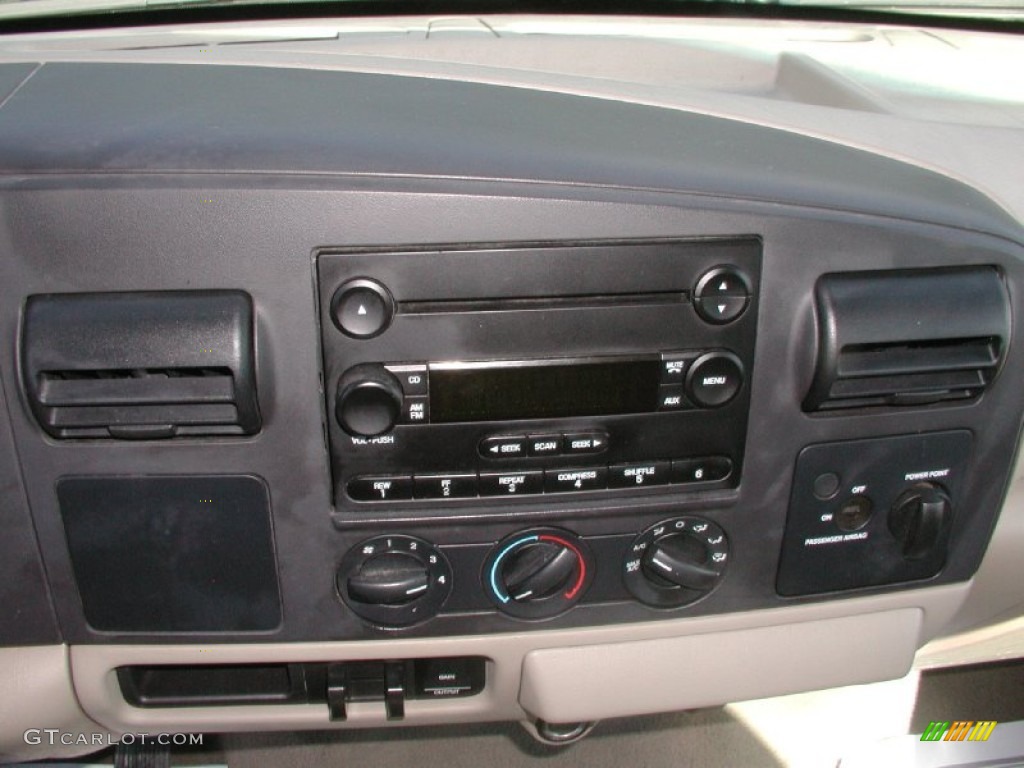 2006 F350 Super Duty XLT Regular Cab 4x4 - Dark Stone Metallic / Tan photo #53