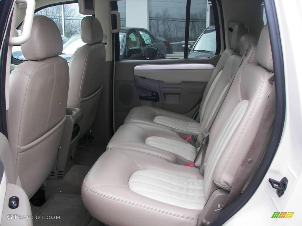 2005 Mountaineer V8 Premier AWD - Ivory Parchment Tri-Coat / Medium Dark Parchment photo #6