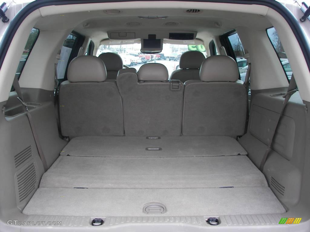 2005 Mountaineer V8 Premier AWD - Ivory Parchment Tri-Coat / Medium Dark Parchment photo #8