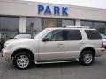 2005 Ivory Parchment Tri-Coat Mercury Mountaineer V8 Premier AWD  photo #26
