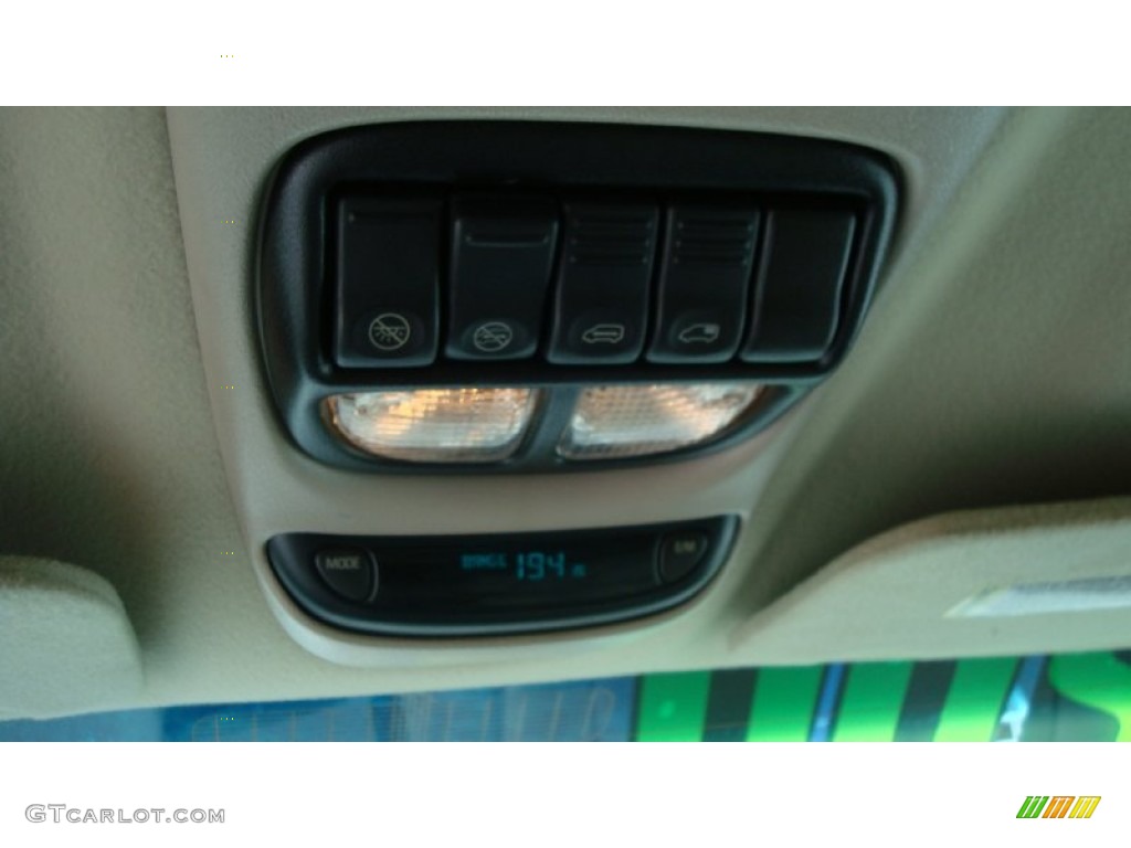 2000 Oldsmobile Silhouette GL Controls Photo #70378167