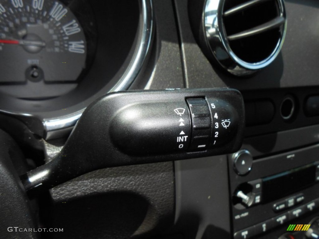 2009 Ford Mustang GT Coupe Controls Photo #70379619